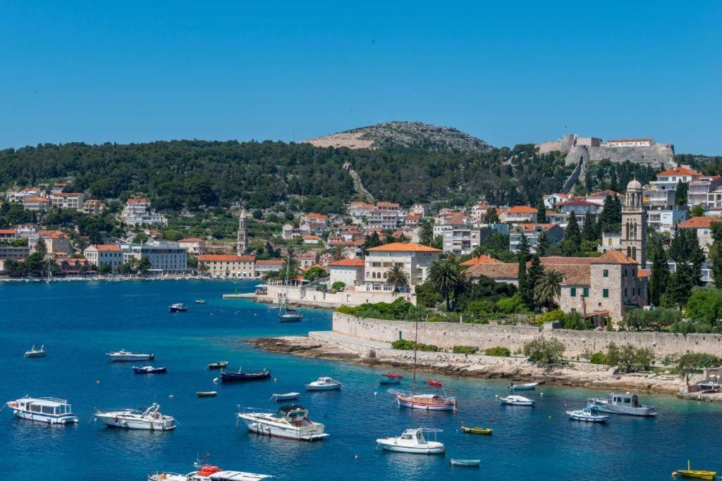 Sunset House With Seaview Apartment Hvar Town Bagian luar foto