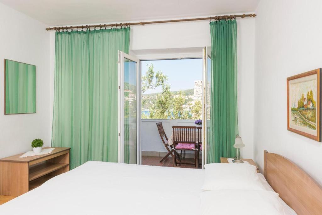 Sunset House With Seaview Apartment Hvar Town Bagian luar foto